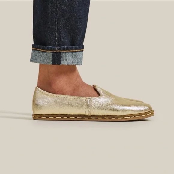 Sabah Gold Leather Flats - Picture 2 of 13